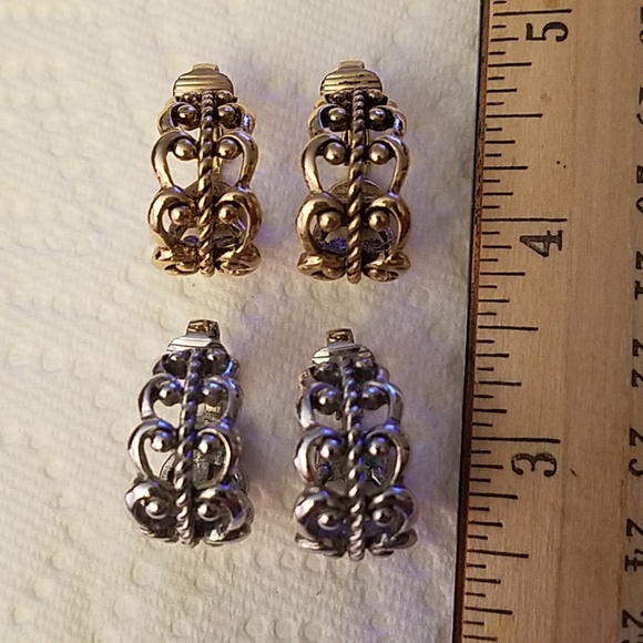 Vintage Avon clip on earrings - Picture 1 of 2